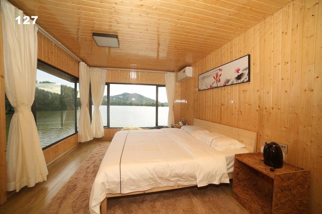 Gayang Friendly Water House Homestay Kota Kinabalu Luaran gambar